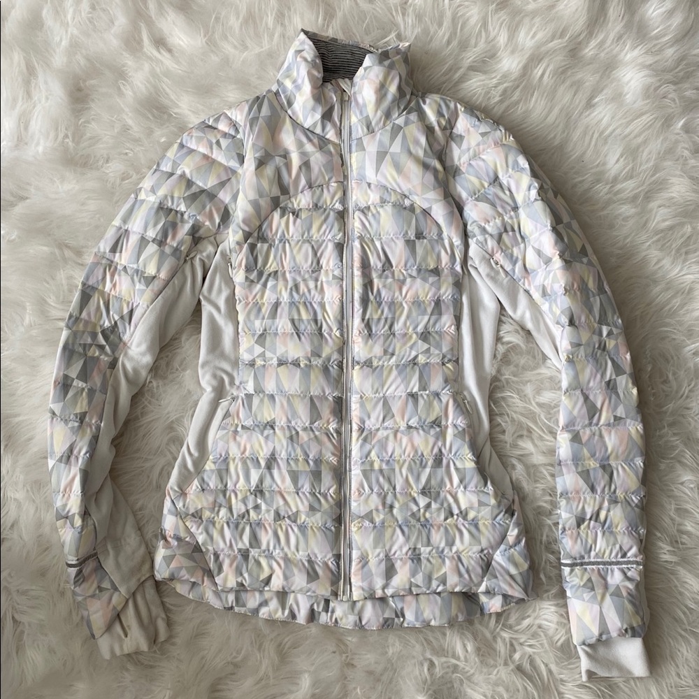 Lululemon Light Puffer Jacket Size: 4